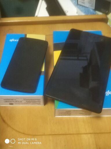 Nexus7 2013とnexus5 スマートフォンとタブレットのセット