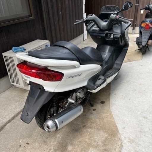 ヤマハ　マジェスティ250 エンジン始動