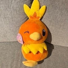 ポケモンぬいぐるみ　ほぺぴたアチャモ