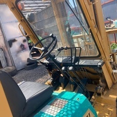 コマツフォークフィート2.5トンアンジーと3つのレバー