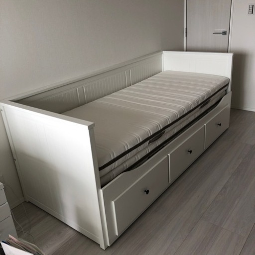 Ikea 組立式デイ ベッドhemnes ハブジイ 世田谷の家具の中古あげます 譲ります ジモティーで不用品の処分