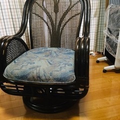 籐　椅子　ラタンチェアー　座椅子