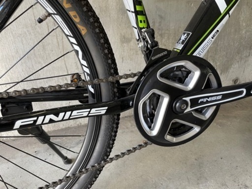 FINISS クロスバイク 前後ディスクブレーキ フロントサス