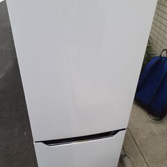 美品 2019年 冷凍冷蔵庫 2ドア 150L オシャレ かわい...