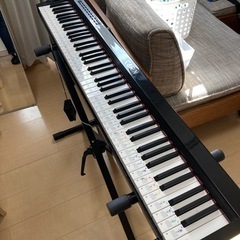 カリーナ　電子ピアノ