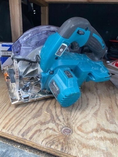 値下げしました‼️マキタ 丸鋸 18V Bluetooth 2回しか使ってません！