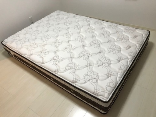 1年しか使わなかったです。