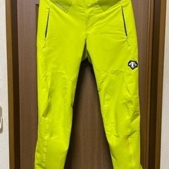 デサントスキーウェア　上下セット【オフシーズン特別価格】