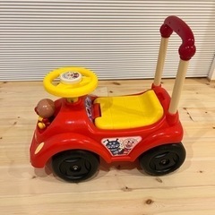 アンパンマンカー　児童　幼児　自動車