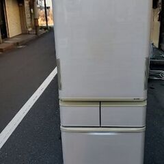 どっちもドアSHARP5ドア冷蔵庫2014年。