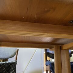 超短期間　一枚板４個連結　ダイニングテーブル　椅子５脚セット　100,000円で売ります。4/3取引き完了ま