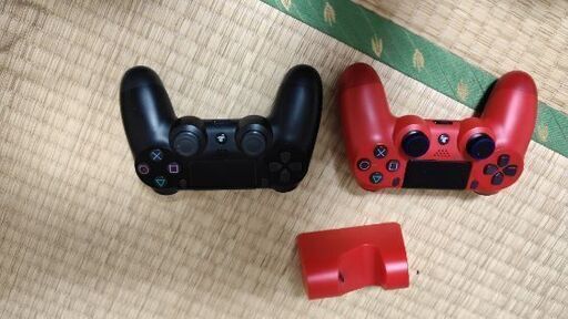プレイステーション Playstation 4 slim 500gb + 4games + 2 controlers