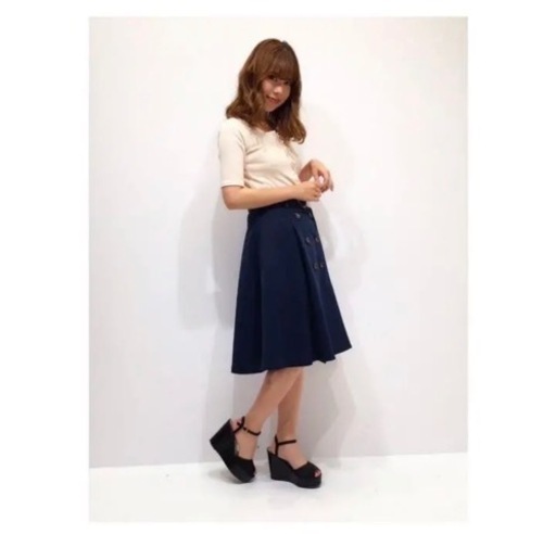 Dazzlin Sw トレンチ風ミディスカート Chip 度会の服 ファッションの中古 古着あげます 譲ります ジモティーで不用品の処分