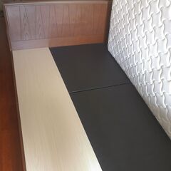 2年前ホームセンターで購入したダブルベッド売りたいです。
