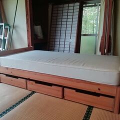 無印良品 木製ベッド パイン材 シングル 、マットレス、ベッド下収納