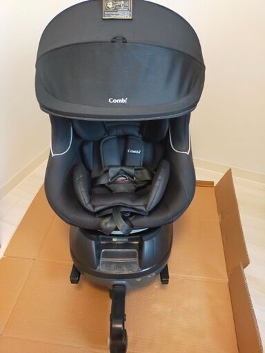 お値下げ☆クルムーヴ ISOFIX エッグショック　コンビ　チャイルドシート☆