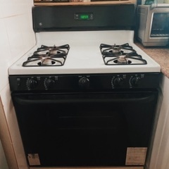ガス　コンロ　グリル　4口　アメリカ　オーブン付き