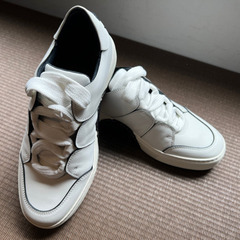 元値11万4400円エルメネジルドゼニア　スニーカー(EU限定色) 元値11万4400円エルメネジルドゼニア スニーカー(EU限定色)