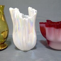 ≪パール模様（光沢）　ガラス製花瓶≫≪　ウェーブガラス　赤・乳白...