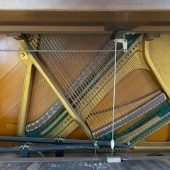 ヤマハ　木目　アップライト　ピアノ　