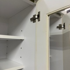 福山木工所 食器棚 3面 収納多数 鏡面仕上 中古