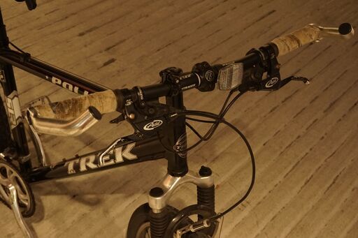 ジャンク TREK 「トレック」POLICE 2004年モデル マウンテンバイク ジャンク TREK 「トレック」POLICE 2004年モデル マウンテンバイク