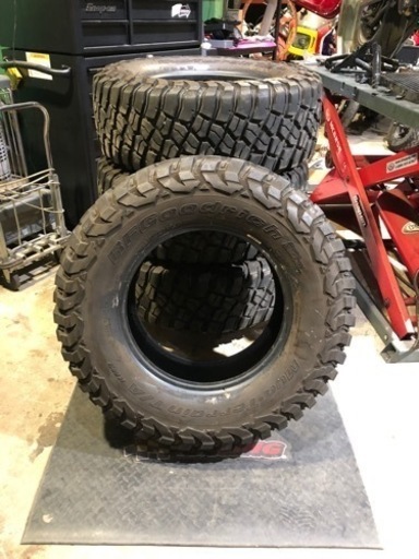 BFグッドリッチ　マッドテレーン　285/70R17  KM3  4本セット　オフロードタイヤ