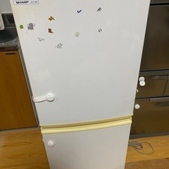 冷蔵庫　SHARP 137L