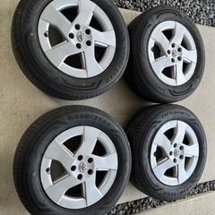 トヨタ30プリウス純正タイヤホイール！めちゃくちゃ溝あり！