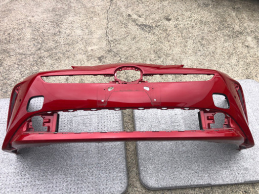 50プリウス　後期　フロントバンパー　赤
