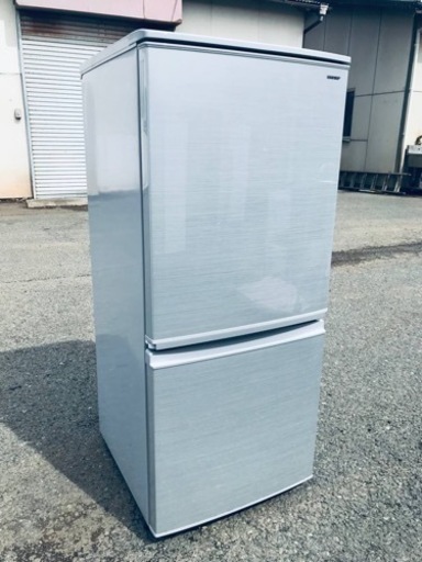 ①ET2389番⭐️SHARPノンフロン冷凍冷蔵庫⭐️ 2018年製
