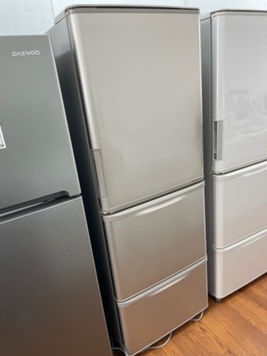 送料・設置込み　冷蔵庫　350L SHARP 2013年