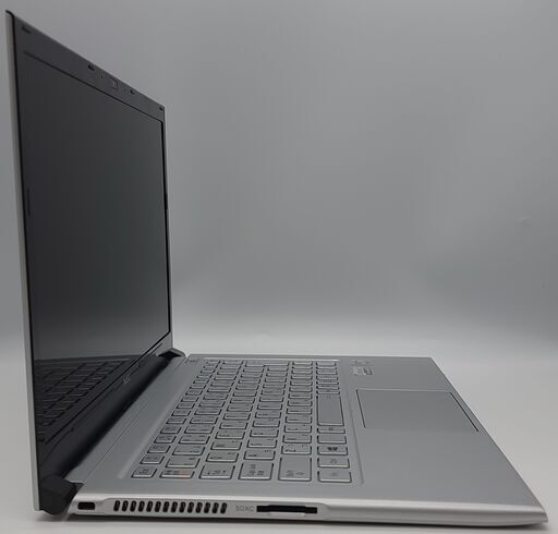NECノートパソコン i7（中古）4GBのメモリ、SSD256GB,13.3画面、Intel 