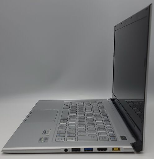 NECノートパソコン i7（）4GBのメモリ、SSD256GB,13.3画面、Intel HD