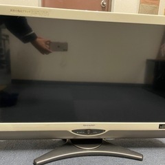 シャープ液晶カラーテレビ2010年製　32型白色