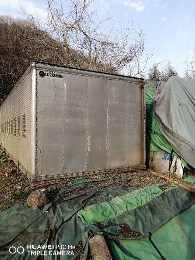 コンテナ 引き取り限定で。交渉大丈夫です。