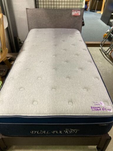 ☆中古 激安！！￥18,000＝＞15,000！！ニトリ　シングルベッド　家具　幅97cmｘ奥行196cmｘ厚さ30cm　【BC205】