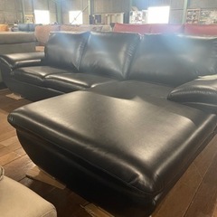 どデカいカウチソファー！19万円ヲ94800円