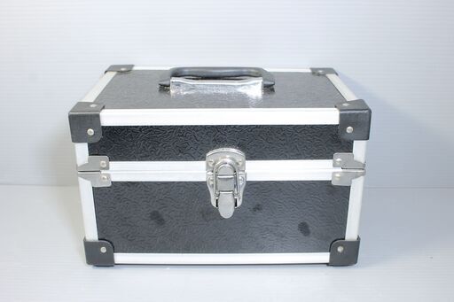 K27 YI LONG 12 ライン 3D グリーンレーザー 墨出し器 付属品有 動作確認