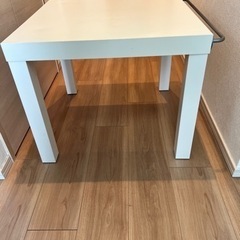 【取引決定済】IKEA コーヒーテーブル(白) 55cm×55cm