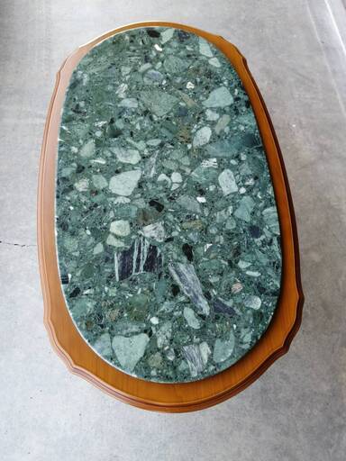 豪華な大理石の応接テーブル