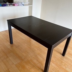 ダイニングテーブル　ブラック　IKEA BJURSTA