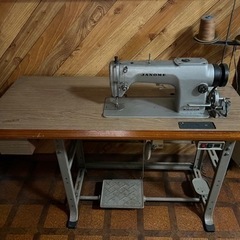ジャノメ JANOME DB-J704　１本針本縫い工業用ミシン
