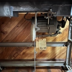 ジャノメ JANOME DB-J704　１本針本縫い工業用ミシン