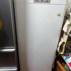 MITSUBISHI冷凍庫