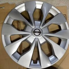 日産セレナ　c27　純正ホイールキャップ
