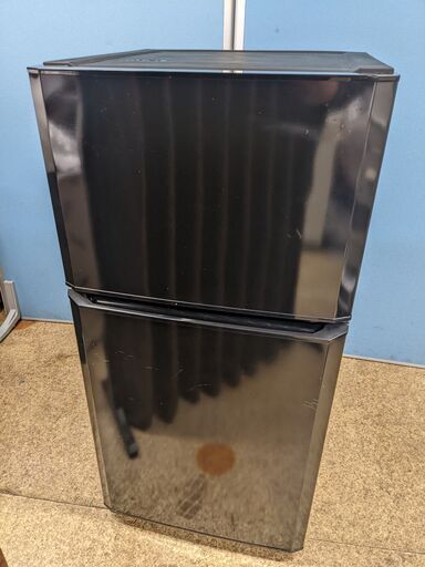 Haier 冷蔵庫 106L 2015年製 JR-N106K　電子レンジが置ける耐熱性能天板 斜めボトルポケット 2ドア