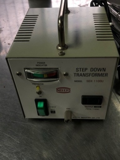 ダウントランス（降圧専用変圧器）SDX-1100U