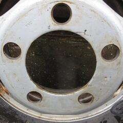 値下げしました。トラック2トンクラスのタイヤホイール6本セット