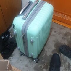 スーツケース売ります